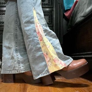 Yellow Floral Bellbottom Jeans 🌸🌟